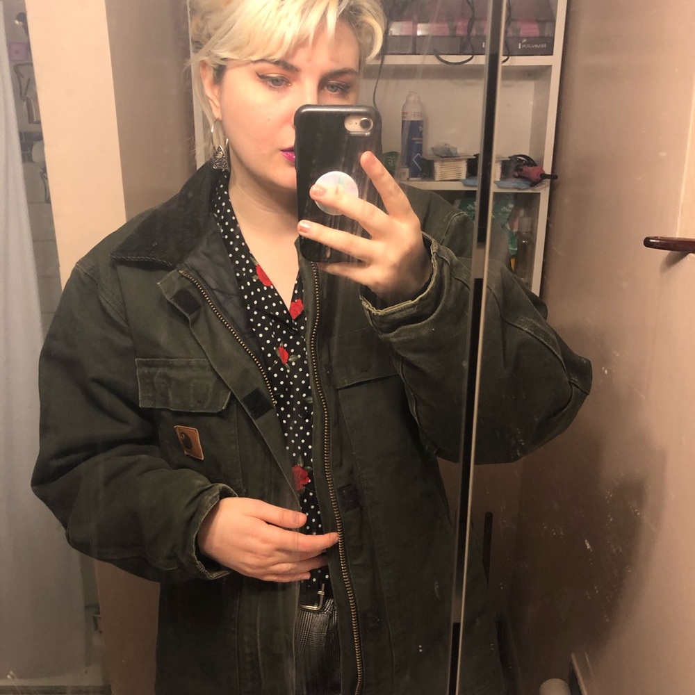 Green Men’s medium carhartt jacket